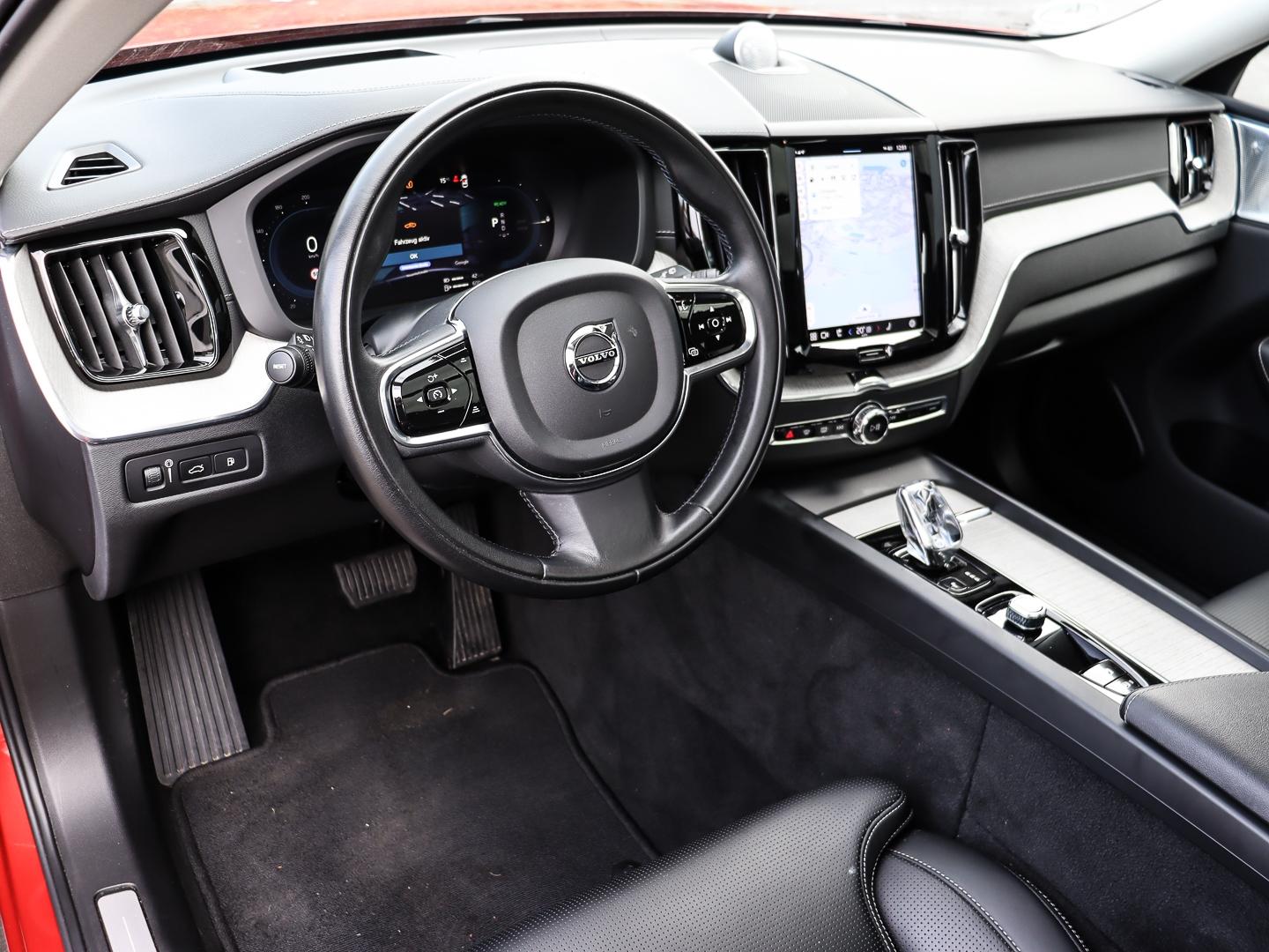 Volvo XC60 Inscription Recharge Plug-In Hybrid AWD HUD
