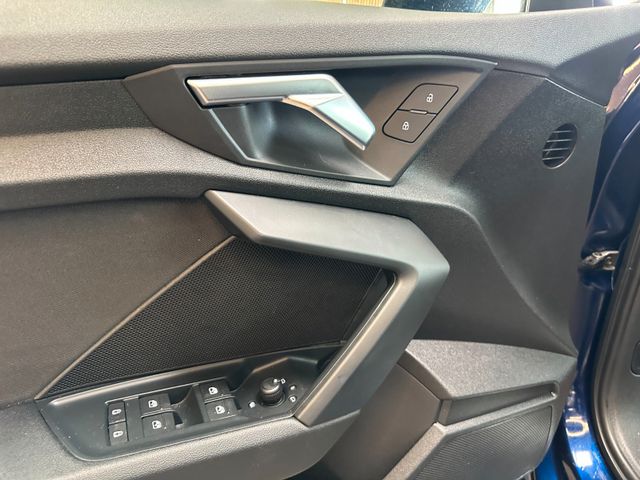 Audi A3 *Sportback*Tempo*Navi*PDC*LED*Spurhalte*