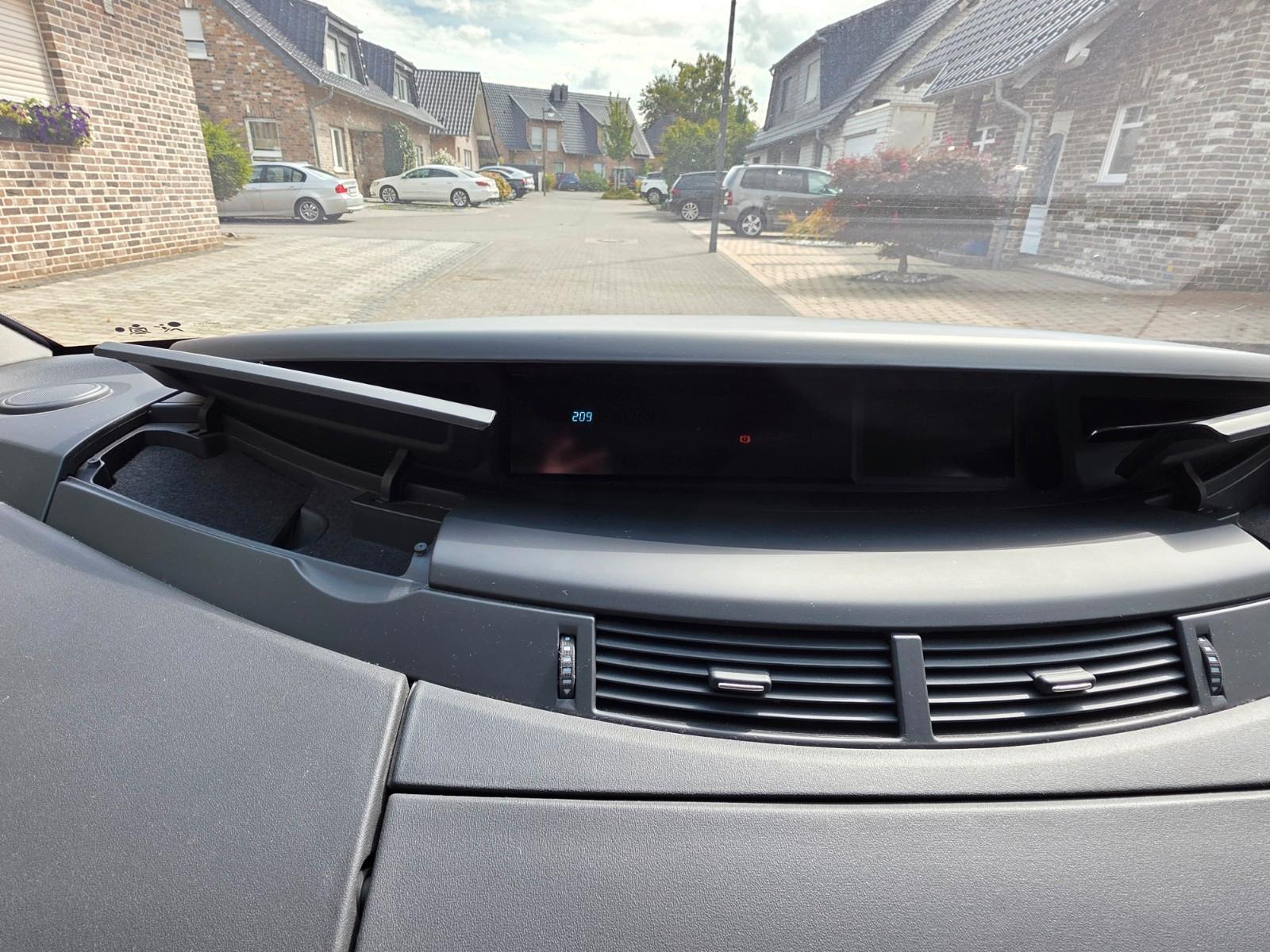 Renault Espace 2012 — photo 7