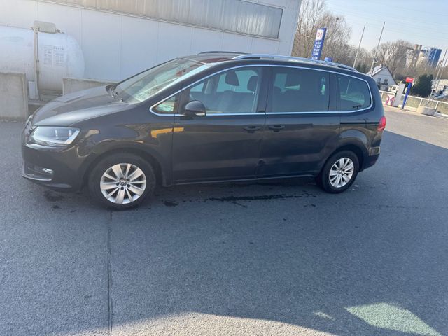 Volkswagen Sharan Comfortline 7 Sitzer Klima Navi Alus Eur5