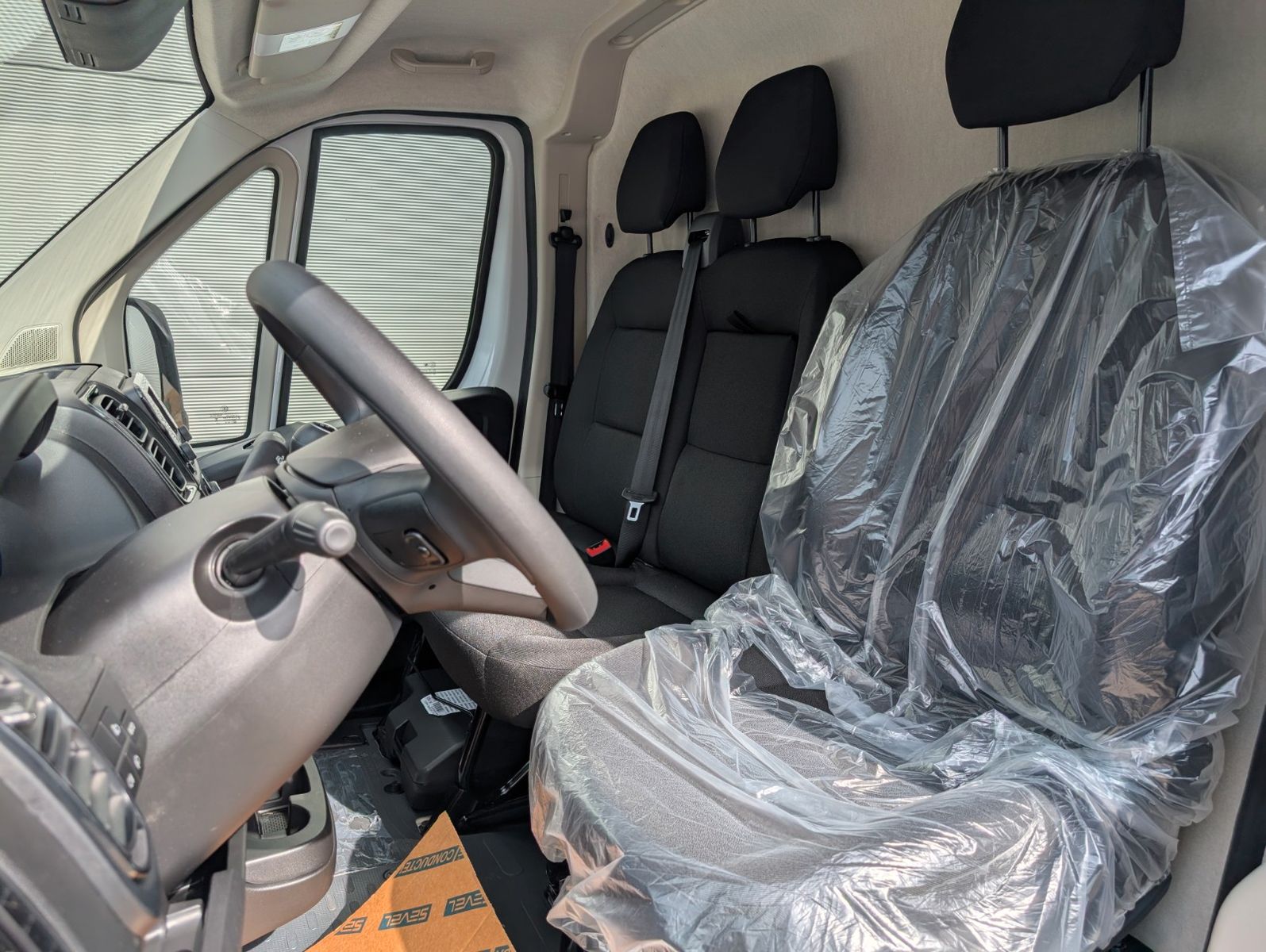 Fahrzeugabbildung Fiat Ducato Kastenwagen 28 L2H1 120 Multijet Flach