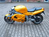 Triumph Daytona 955i - TRIUMPH SPORTLER DAYTONA