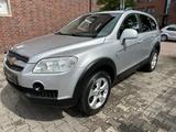 Chevrolet Captiva 2.4 LS 2WD*AHK*KLIMA*TÜV NEU* - Chevrolet Captiva in Duisburg