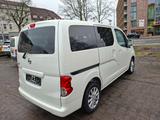 Nissan NV200 Evalia - Nissan NV200 aus 2015