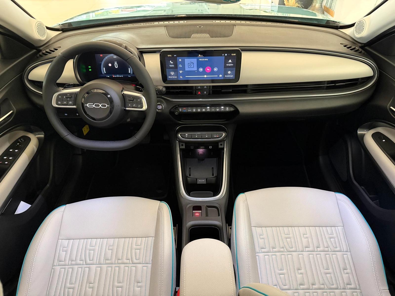 Fiat 600 La Prima Hybrid 1.2 T3 81 kW (110 PS) DCT...