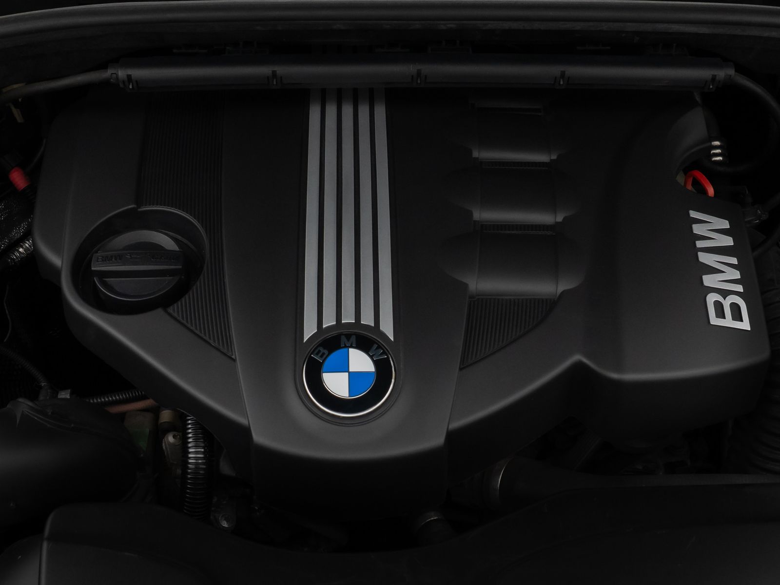 Fahrzeugabbildung BMW 118d Glasdach Navi Sitzhzg Xenon PDC 8Fach