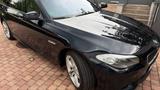 BMW 550i Touring - - BMW 5 Series: Schwarz