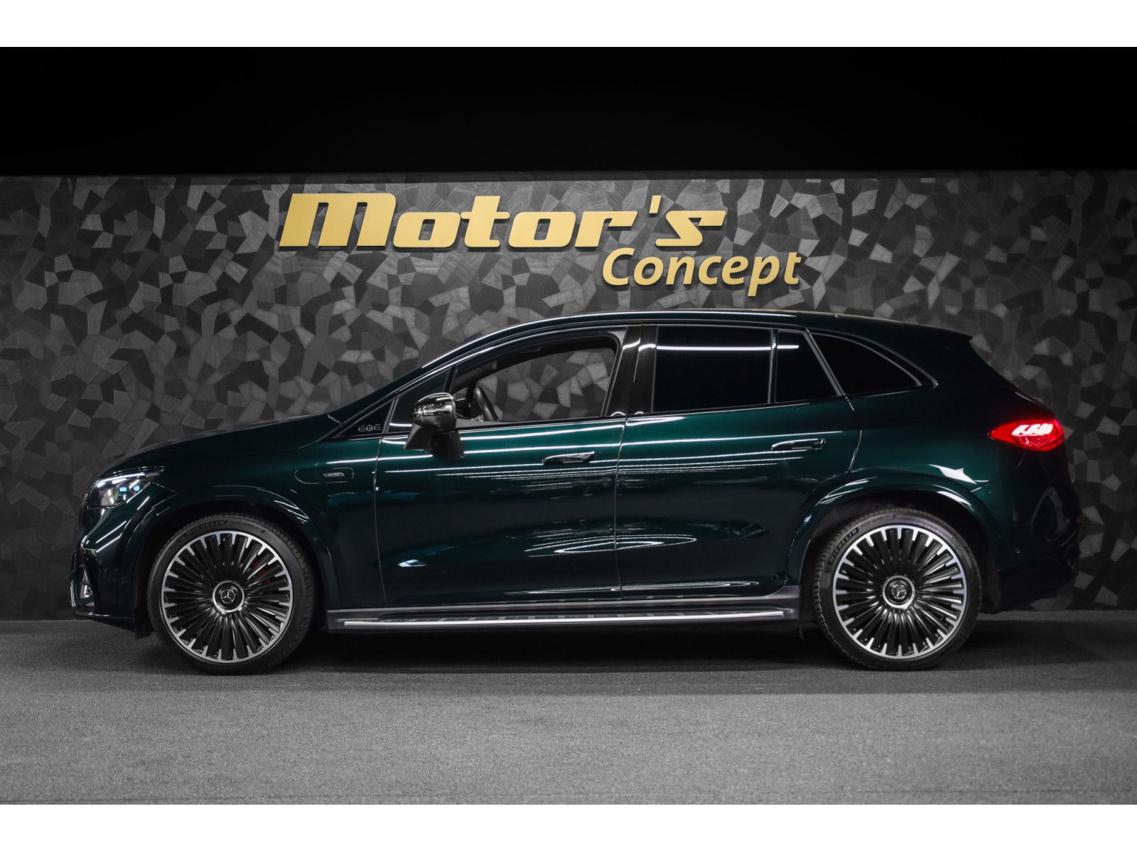 Mercedes-Benz EQE 43 AMG 4 MATIC  imagem 2