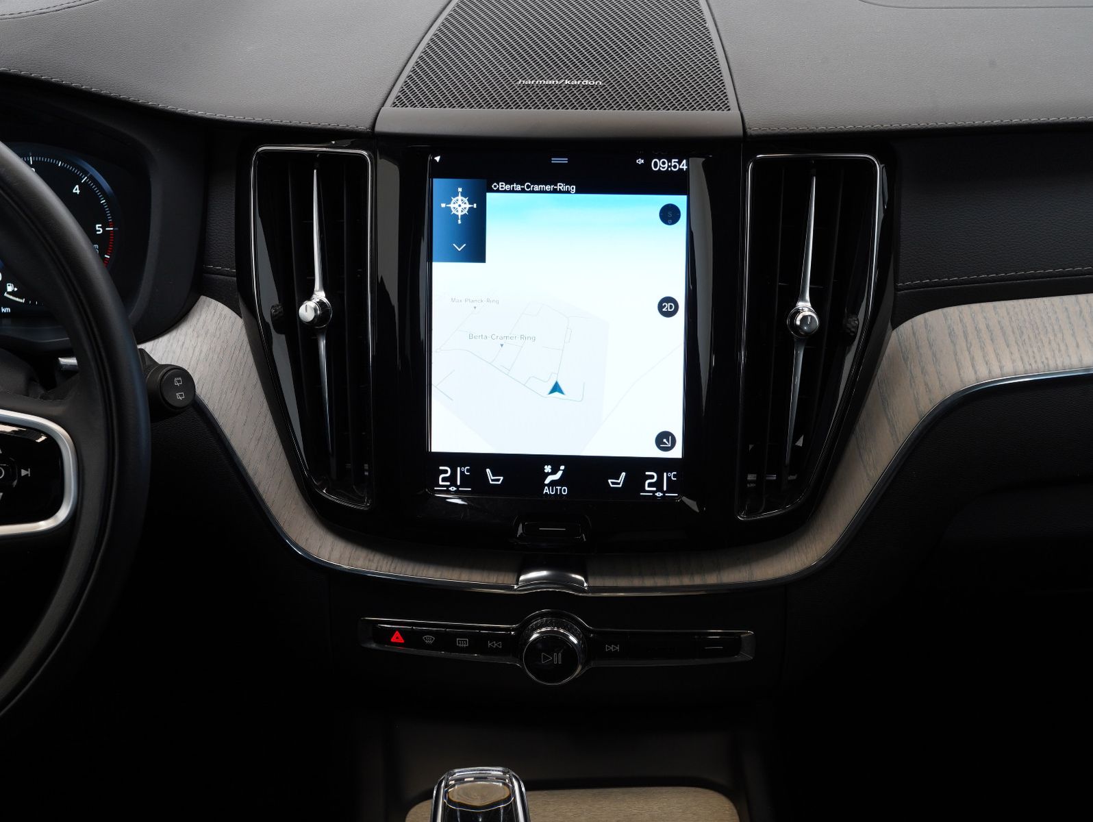 Fahrzeugabbildung Volvo XC60 B4 D Inscription XENIUM/INTELLISAFE/AHK