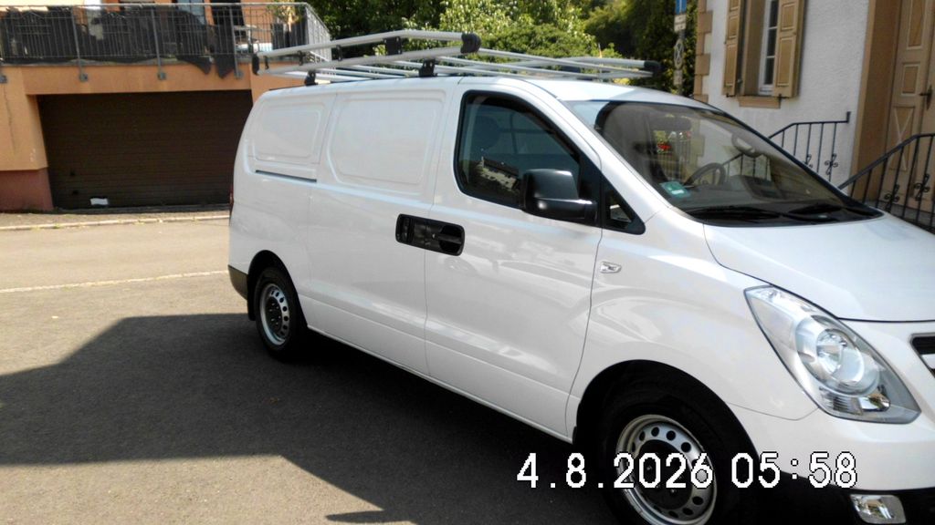 Image of Hyundai H-1