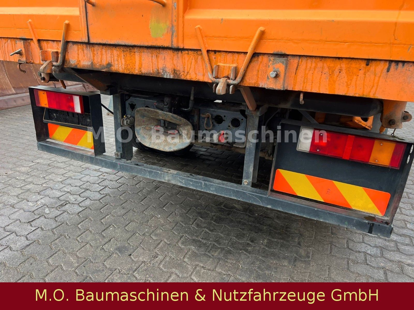 Fahrzeugabbildung MAN LE 14.220/Palfinger PK 12502/3.Seitenkipper/Doka