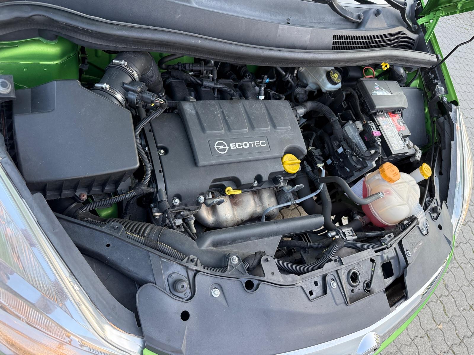 Opel Corsa D Klima+Sitz und Lenkradheizung+Tempomat