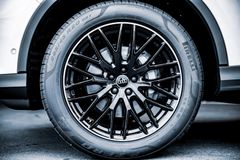 AUDI Q7 50 TDI Quattro - Unfallfrei - Neuwagenzustand