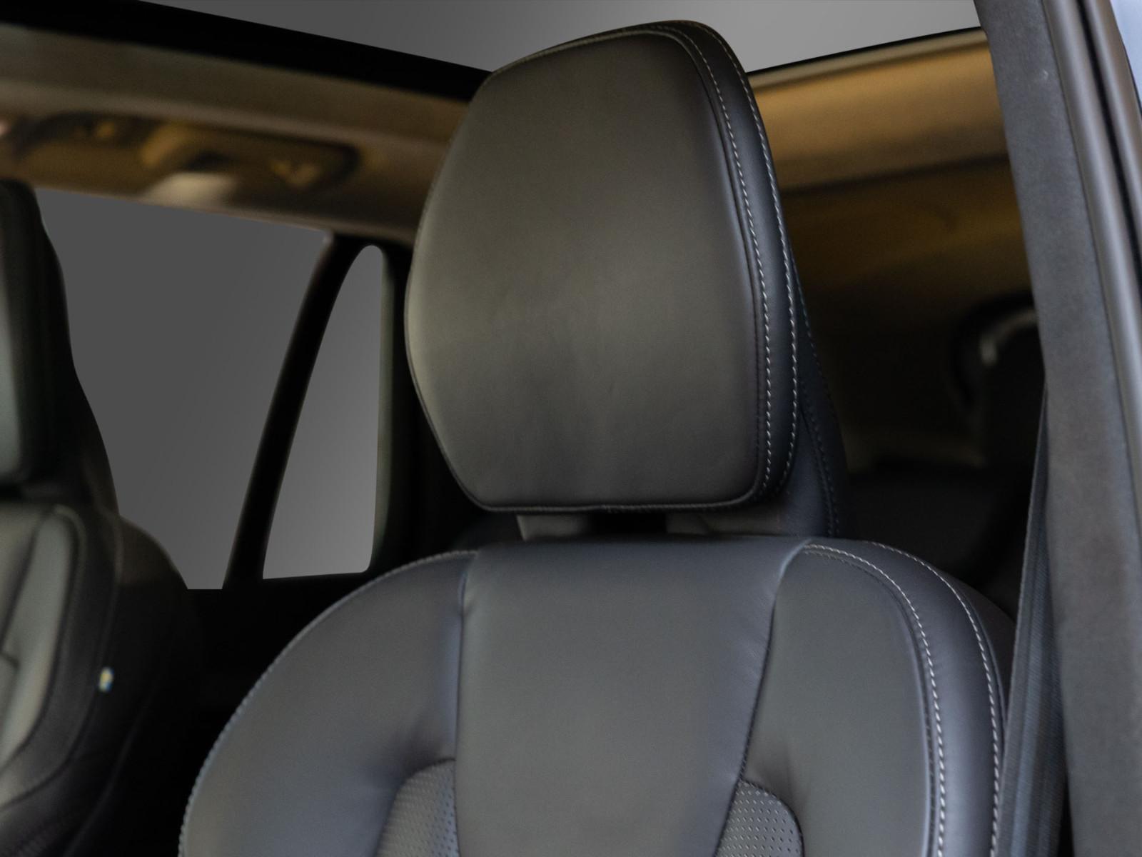 Volvo XC90 B5 AWD Ultimate Dark- voll