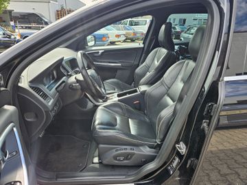 Volvo XC60 - 11
