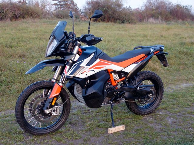 KTM 790 Adventure R Vollausstattung 30tkm Service