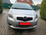 Toyota Yaris Einwandfrei - Toyota Yaris Gebrauchtwagen in Oldenburg