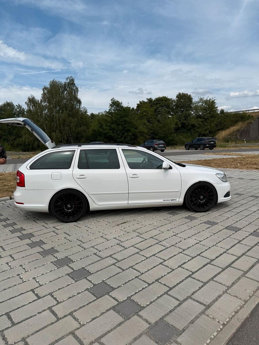 Skoda Octavia 2013 — photo 9