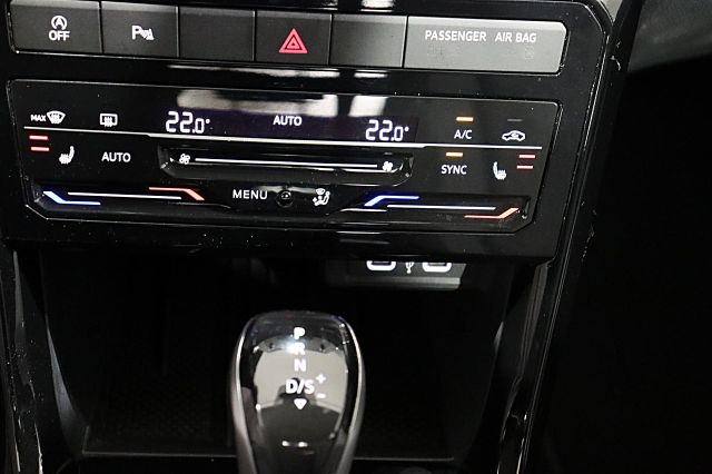 T-Cross Life 1.0 TSI DSG ACC NAVI Kamera Ganzjah