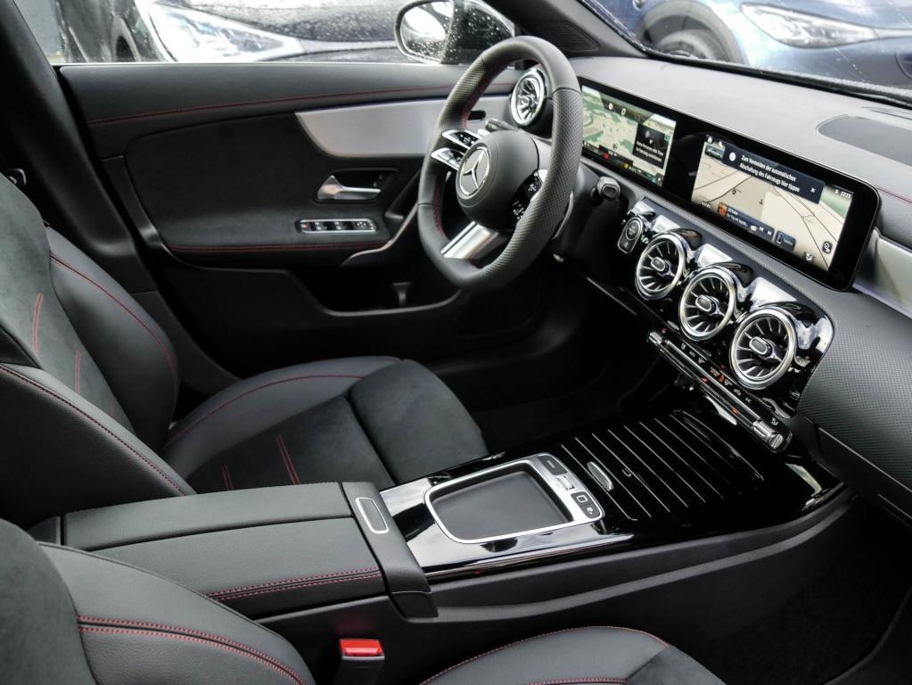 Mercedes-Benz CLA 200 Coupé AMG-Sport+Pano+MLB+Night+Ambiente
