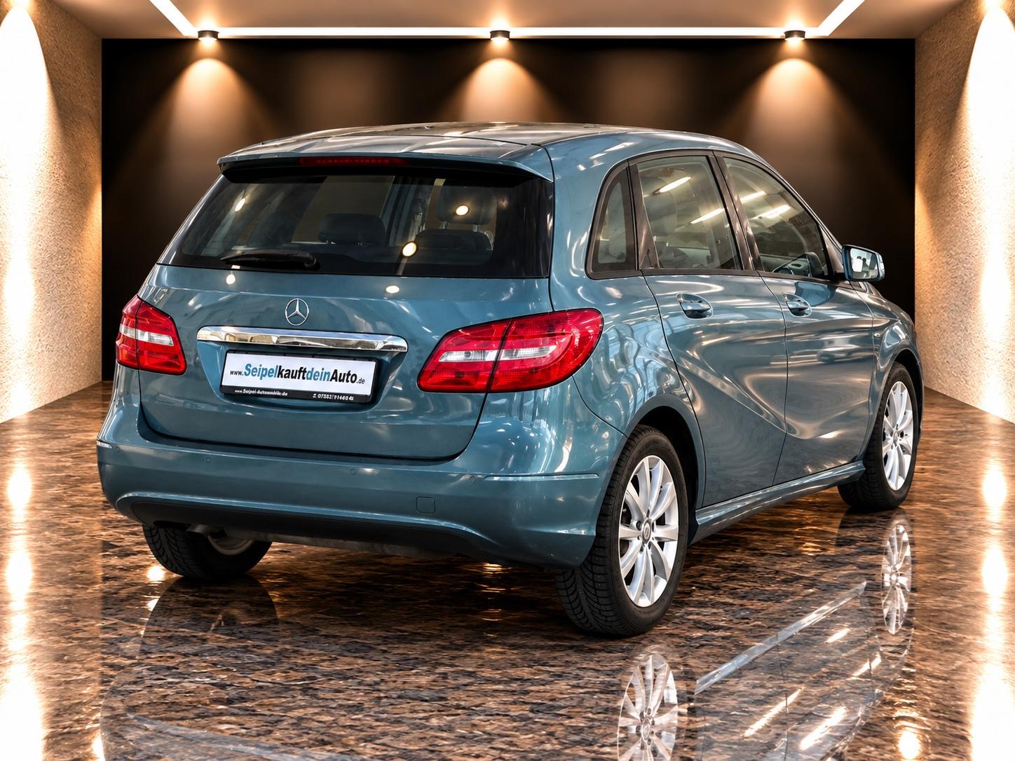 Mercedes-Benz B 180 *1. HAND* KLIMA/SHZ/KAMERA/NAVI/