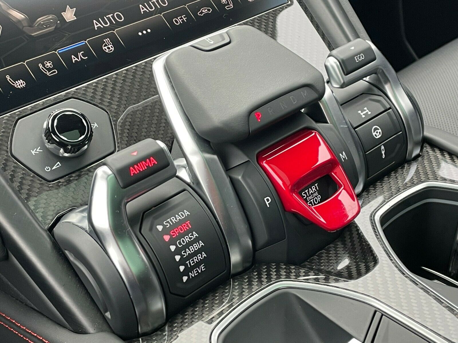 Fahrzeugabbildung Lamborghini Urus LP650 *PANO*Carbon*HeUp*23*Miete*Mietkauf*