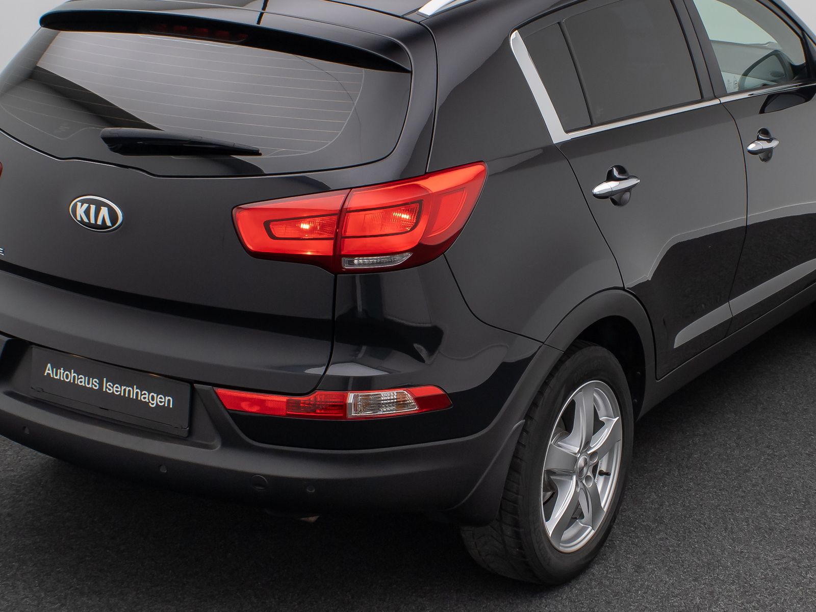 Fahrzeugabbildung Kia Sportage Attract 2WD Kamera FahrAss BremsAss LM