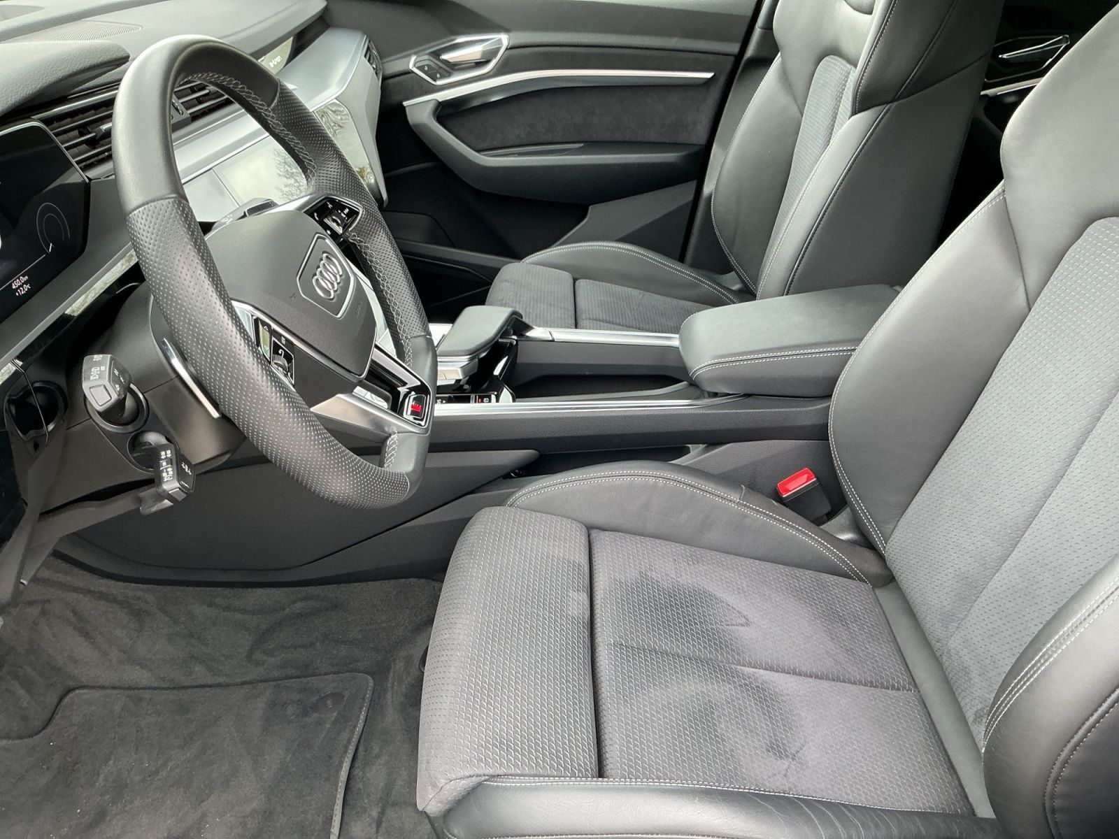 Audi e-tron - Bild 12