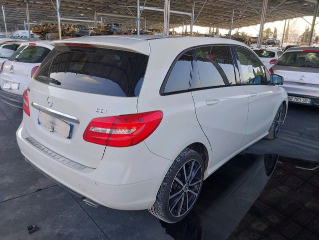 Mercedes-Benz CLASSE B (W246) 220 CDI