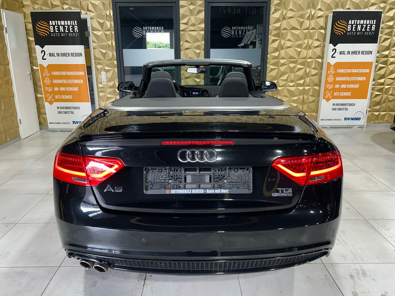 Fahrzeugabbildung Audi A5 Cabriolet 2.0 TDI  quattro/NAVI/PDC/SHZ/KLIMA