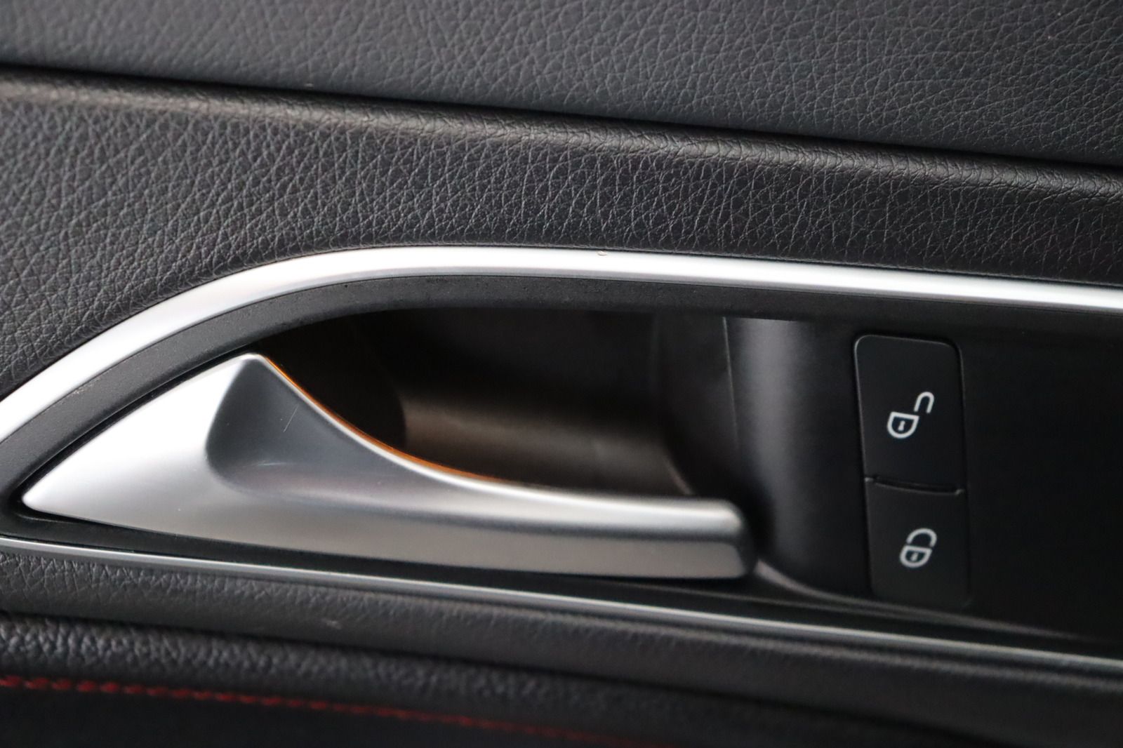 Fahrzeugabbildung Mercedes-Benz CLA 250 Shooting Brake Sport 4Matic