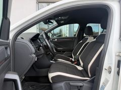 VW T-Roc Sport 4Motion/ DAB+/ NAVIGATION/ DCC/ LED VW T-Roc Sport 4Motion/ DAB+/ NAVIGATION/ DCC/ LED