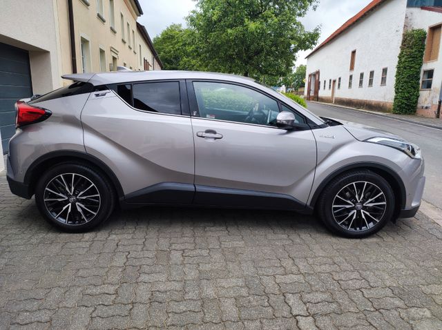 Toyota C-HR 1.8-l-VVTi Hybrid Team Deutschland Team...