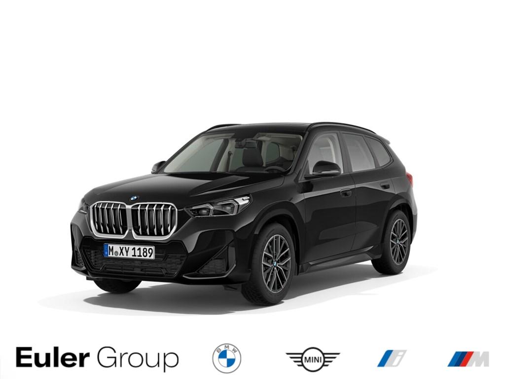 BMW X1 sDrive20i Sportpaket HUD AD Panorama Navi Led