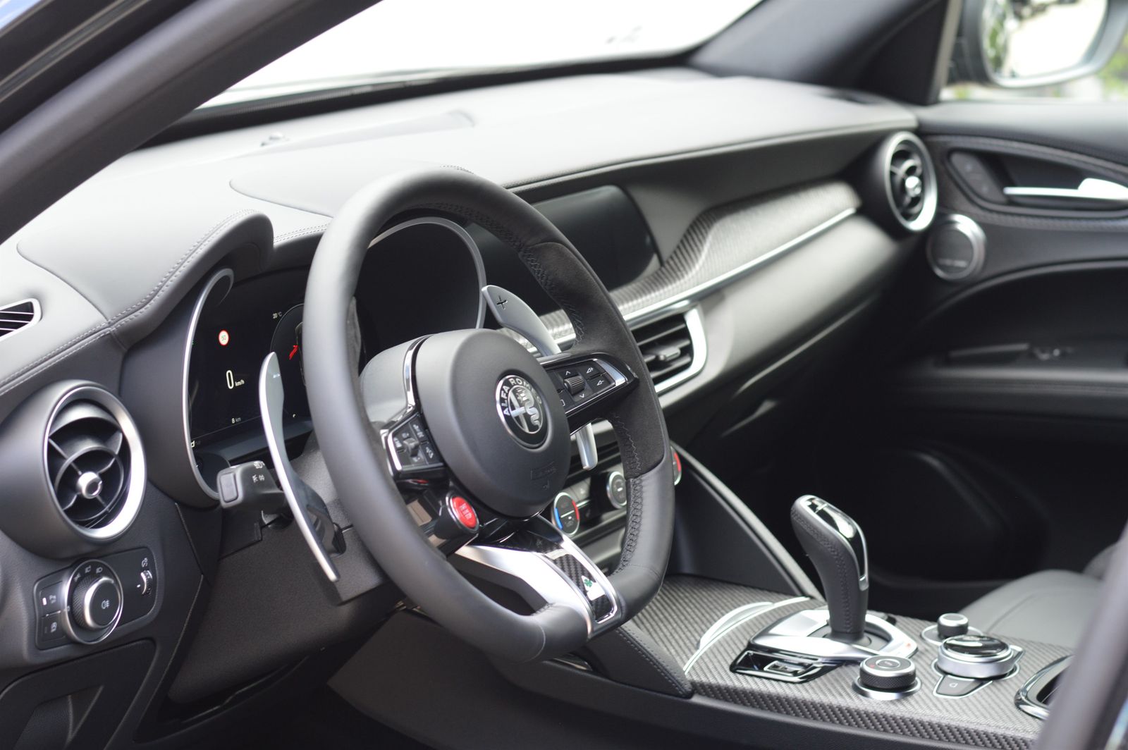 Alfa Romeo Stelvio - Bild 11