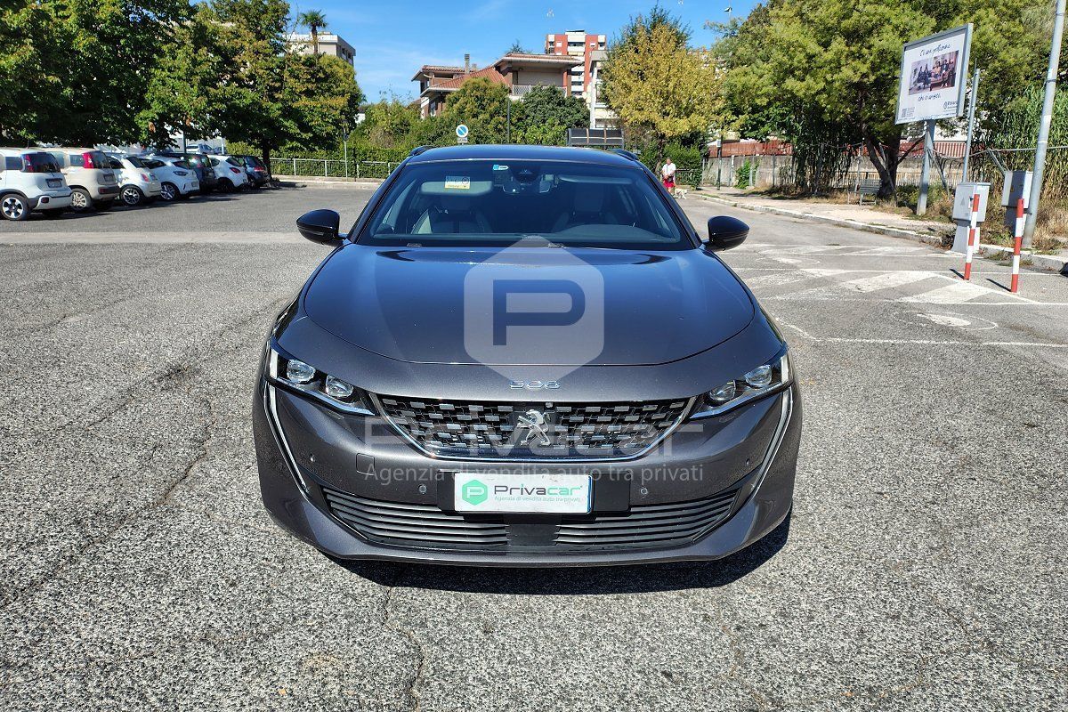 Peugeot PEUGEOT 508 Plug-in Hybrid 225 e-EAT8 SW GT imagem 2