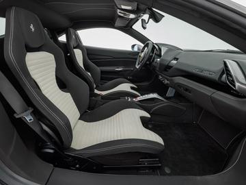 2018 Ferrari 488 GTB — миниатюра 17