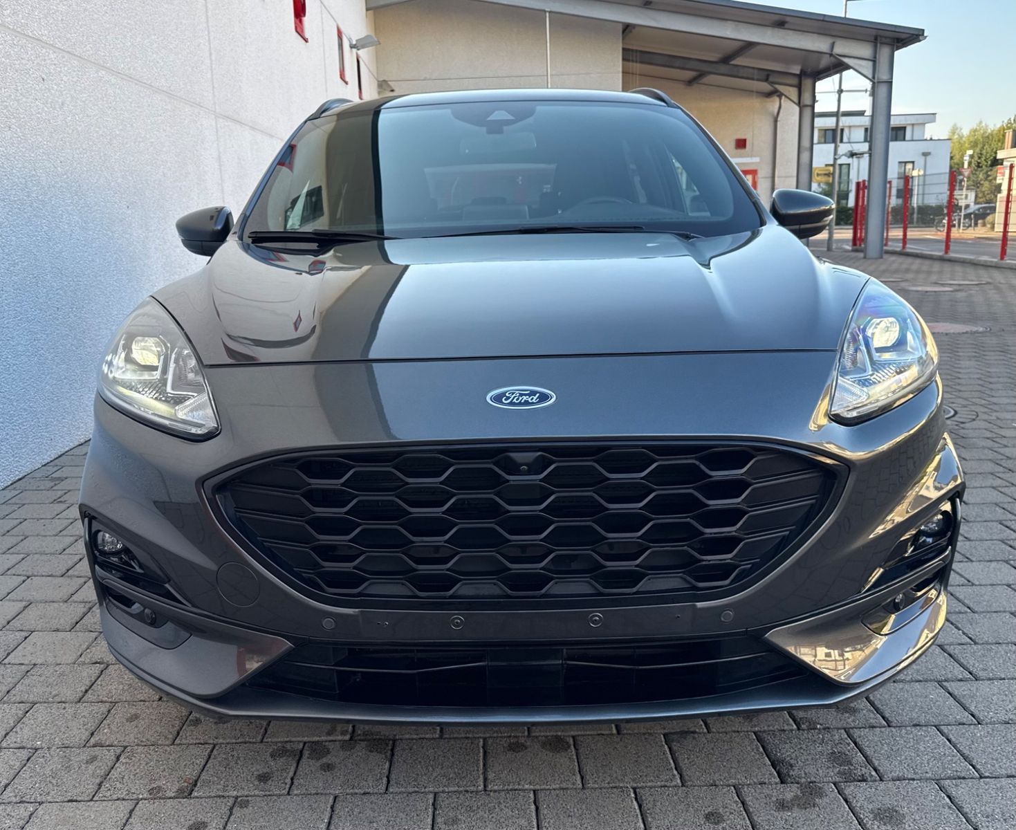 Ford Kuga 1.5 TDCI ST-Line LED,Winterpaket,Navi,Kam imagem 2