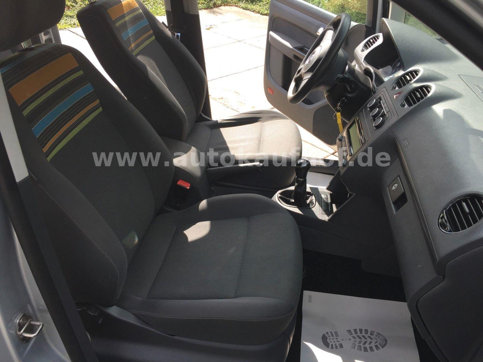Volkswagen Caddy 2013 — photo 19