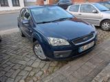 Ford Focus 1,6 Ghia Autom. Ghia - Ford Focus aus 2006: Ghia