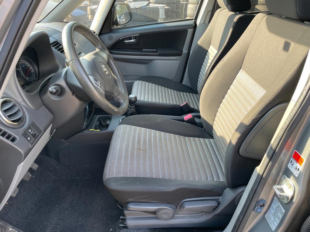 Suzuki SX4