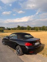 BMW 220i Cabrio - BMW 220 in Düsseldorf
