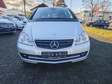 Mercedes-Benz A 160 BlueEFFICIENCY, Navi, Bluetooth, usw. - Mercedes-Benz A 160: Blueefficiency