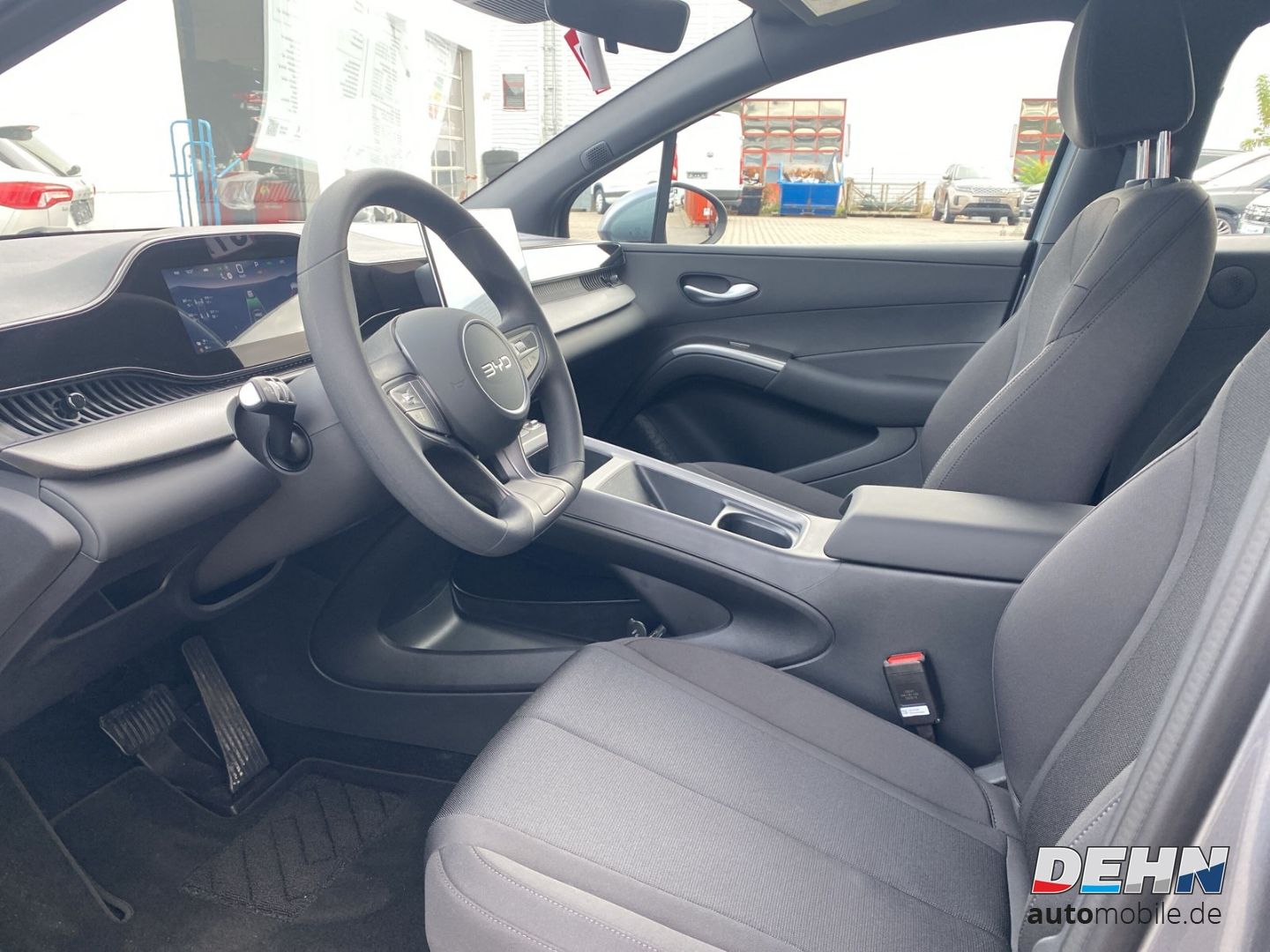 BYD DOLPHIN