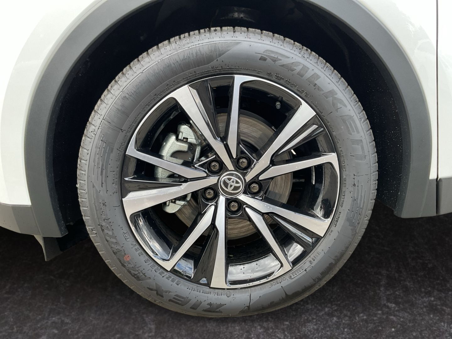 Toyota C-HR - Bild 19