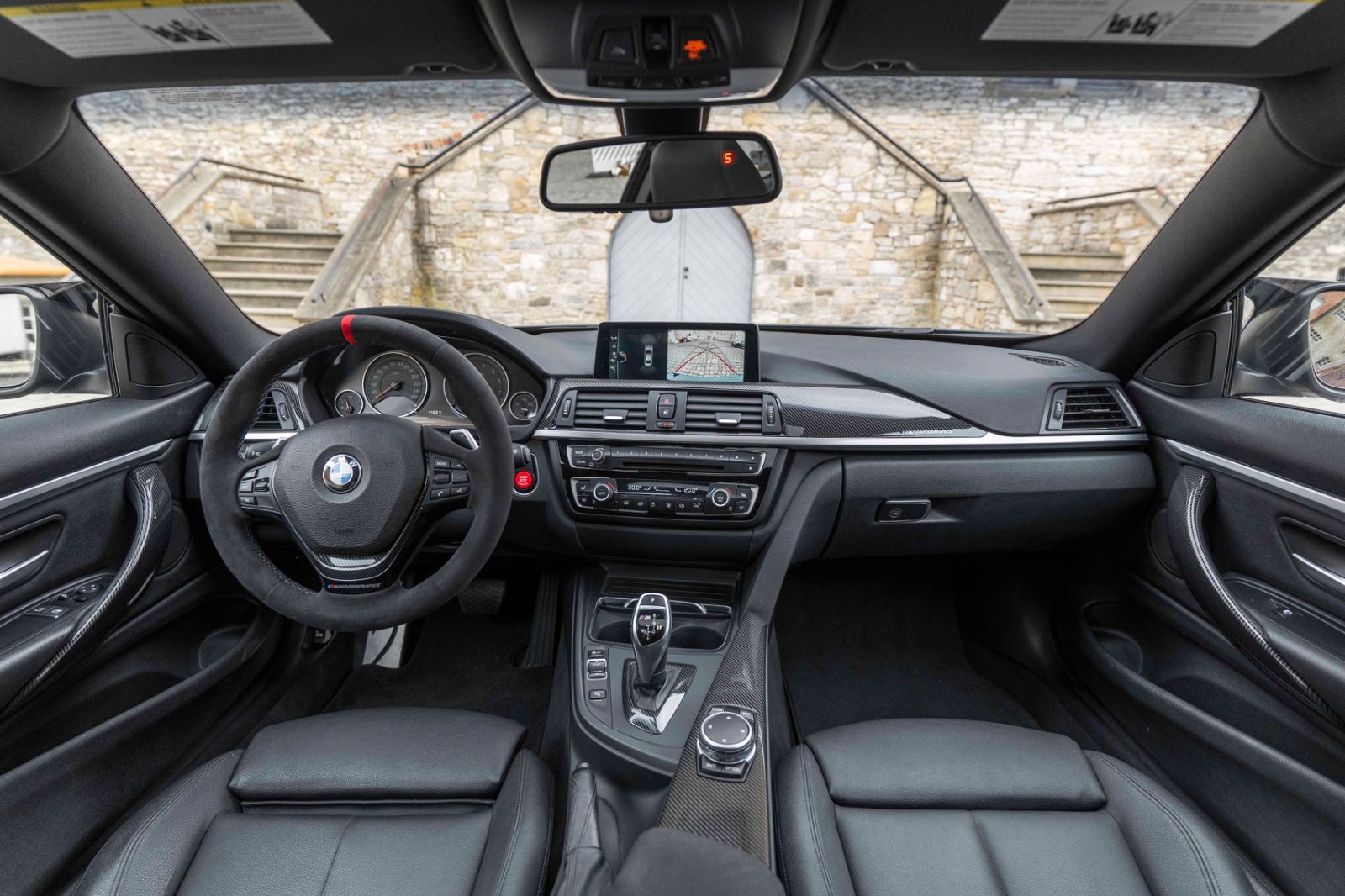 Fahrzeugabbildung BMW 430I M-Performance HIFI LED KAM CARPLAY CARBON