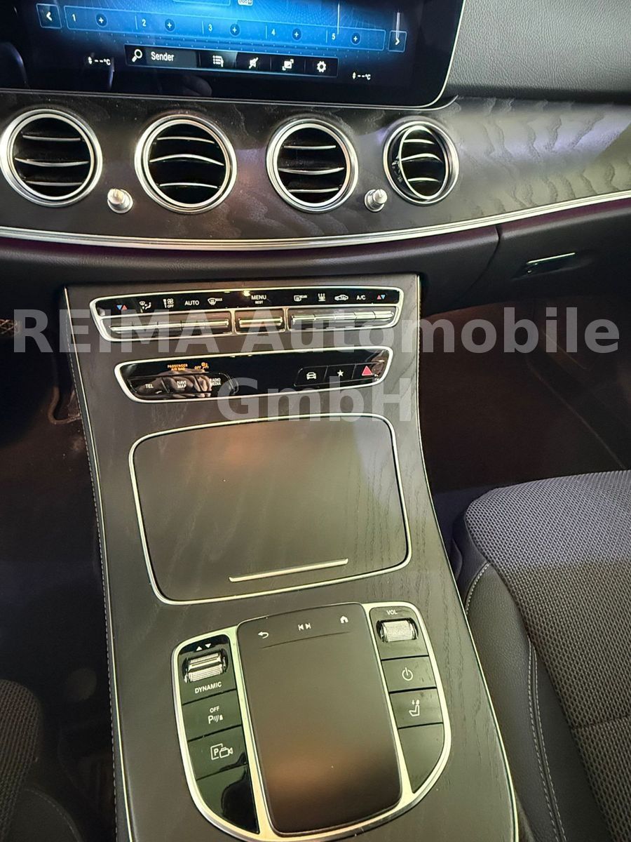 Fahrzeugabbildung Mercedes-Benz E 300 de T 4Matic,
