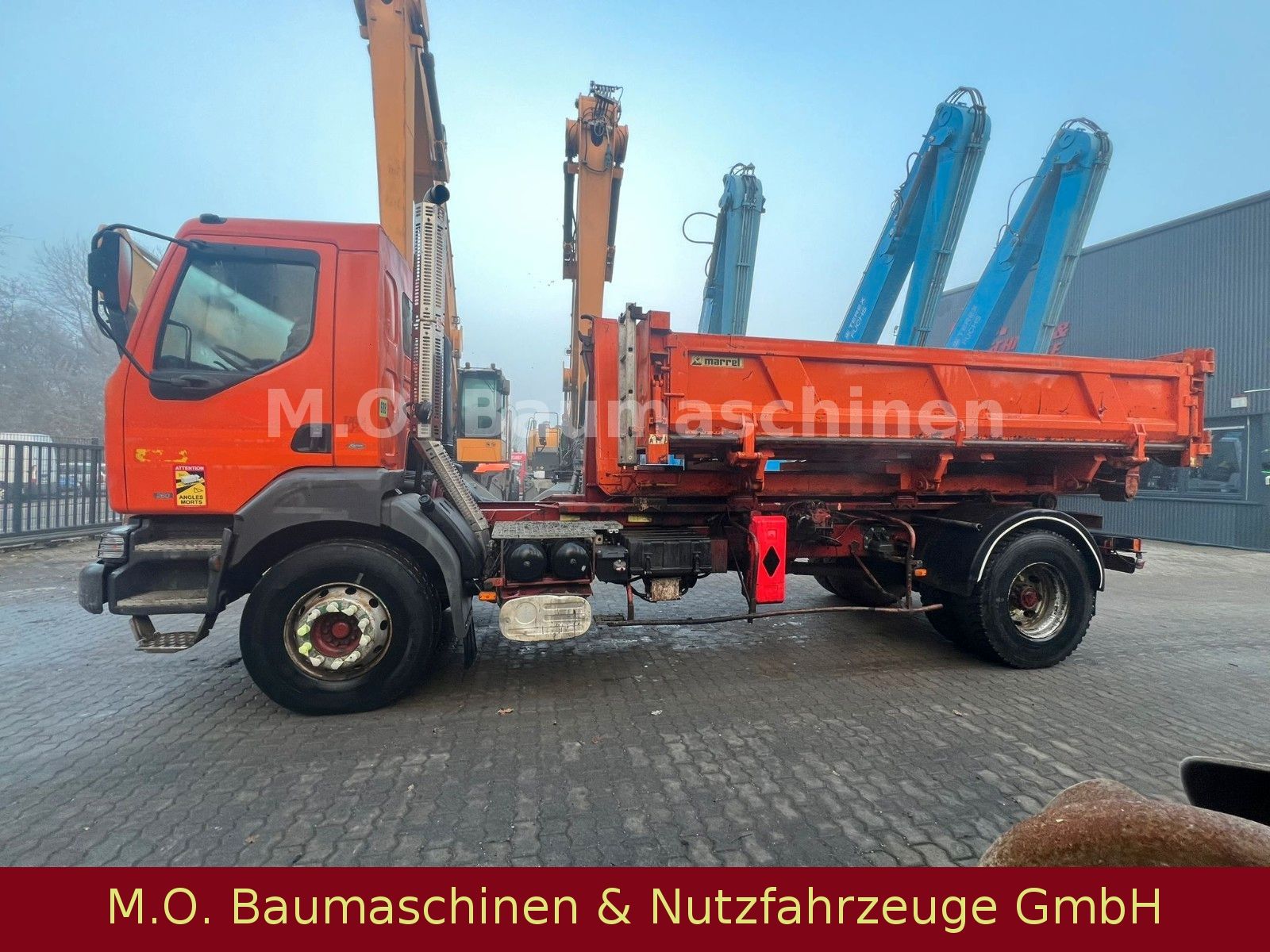 Fahrzeugabbildung Renault Kerax 260-19 / 4x2 / Marell  /