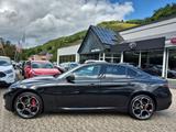 Alfa Romeo Giulia 2.0 Competizione Q4 Panoramadach MatrixLE - : Spurhalteassistent, Limousine