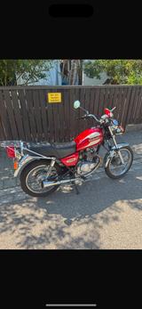 Suzuki GN125 - SUZUKI GN 125